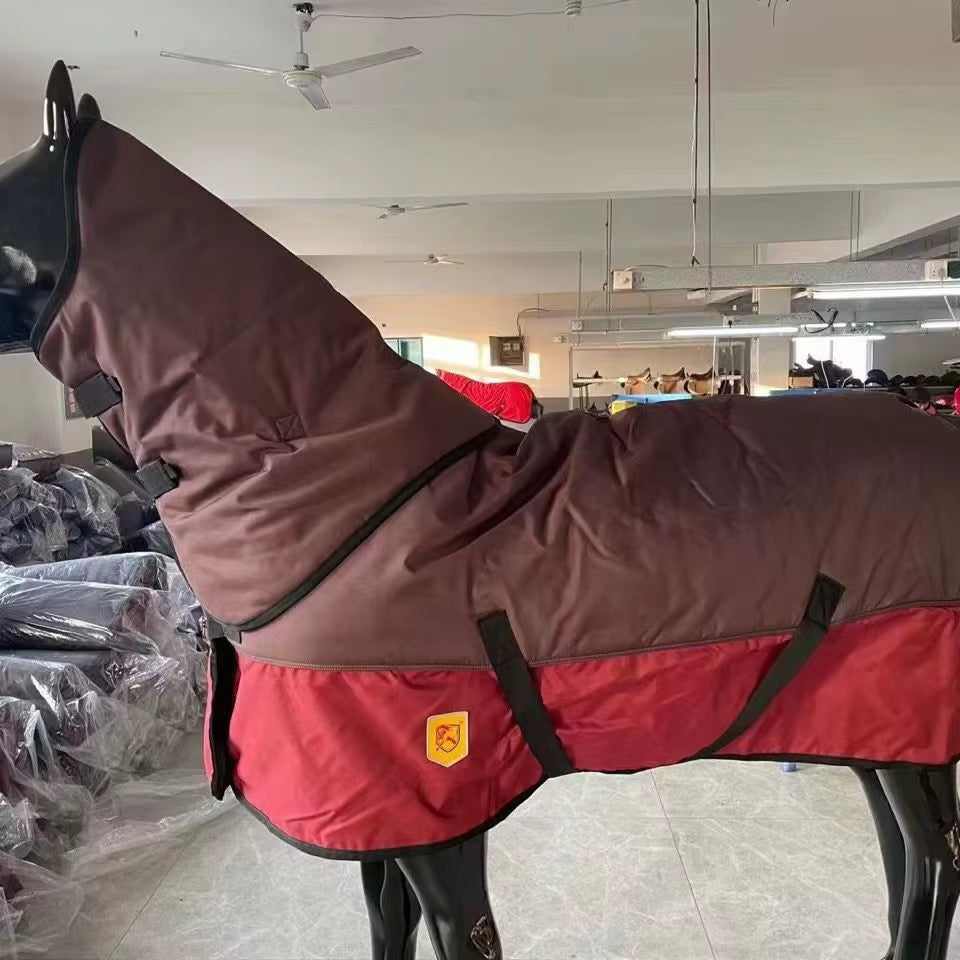 Couverture d'hiver imperméable pour cheval avec couvre-cou – vue 2